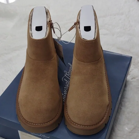 Universal Thread May Boots Memory Foam, Size 8. - Picture 4 of 17